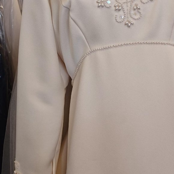 Priscilla of Boston Wedding Gown, - Picture 1 of 7